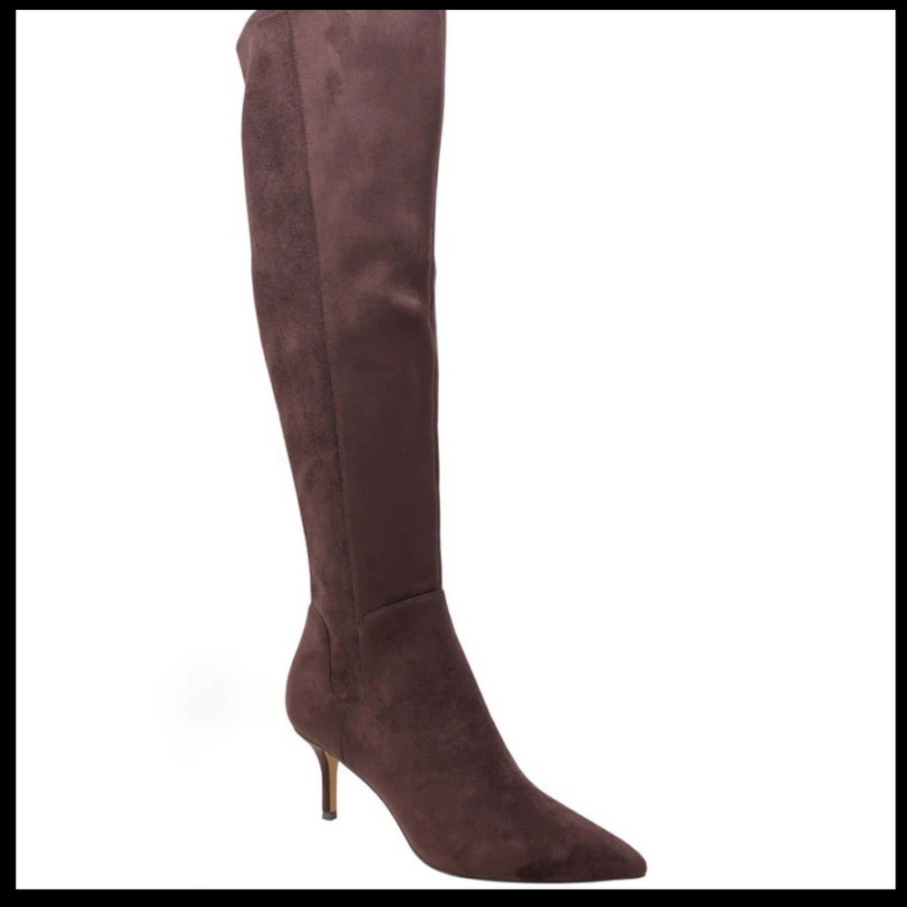 Atypical Faux Suede Knee High Boots Charles by Charles David. Worn once 👢👢